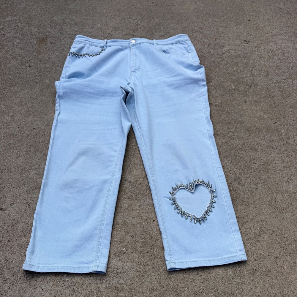 Studio Park Light Wash Rhinestone Heart Cutout Jeans Womens 16 Blue Straight Leg